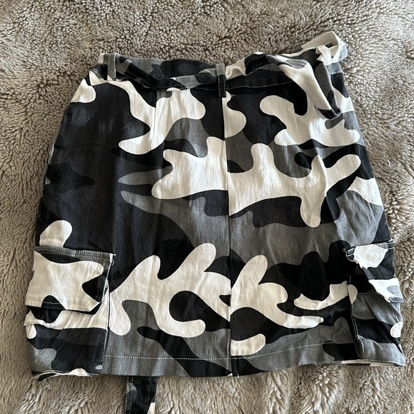 Cargo skirt - Picture 2 of 2